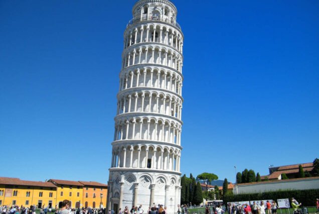 Panoramica de la Torre Pisa